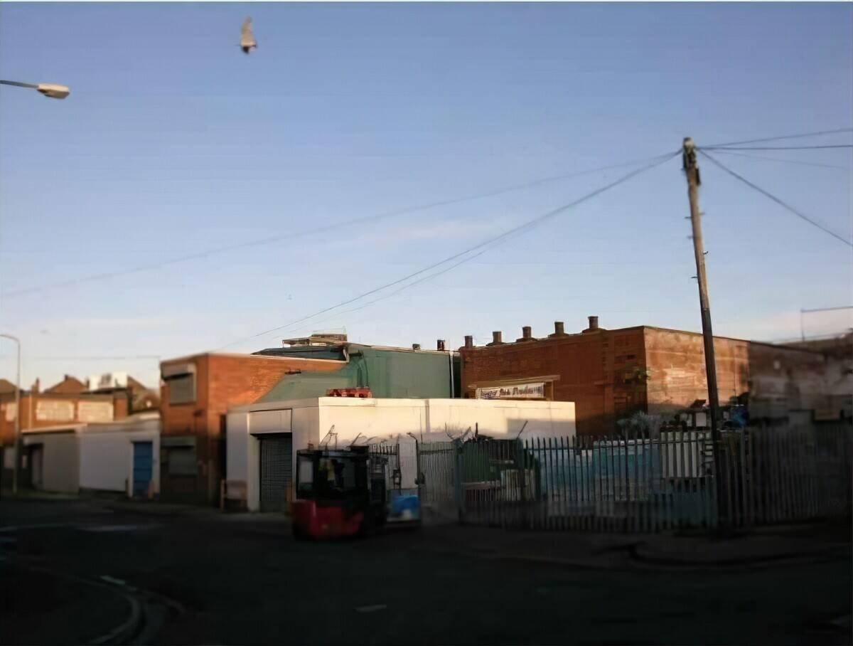 Freehold Fish Processing Factory with Income Generation in Grimsby For Sale Photo 3