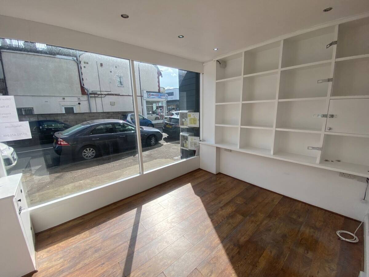 Office Space for Rent, London Road, Westcliff on Sea, Essex SS0 9ST. Flexible Lease includes bills. Photo 3