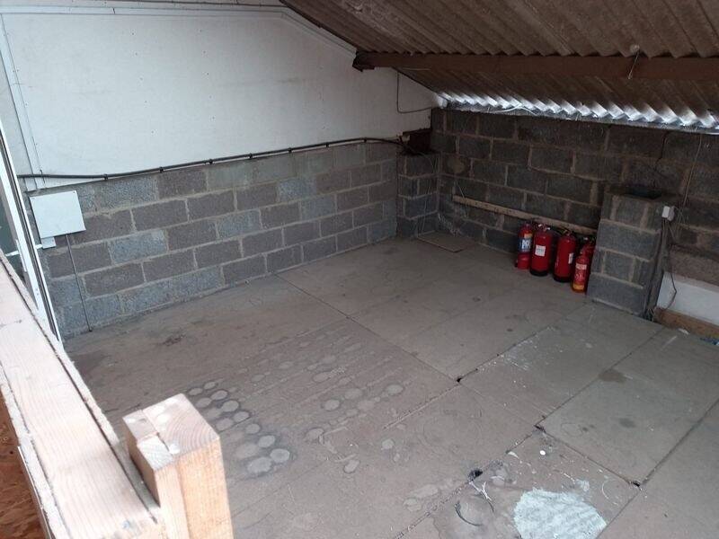 Spacious Workshop Space in Huntington, York Available for Rent or Sale Photo 3