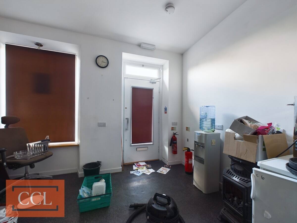 Prime Elgin Moray Commercial Property with Versatile Space for Sale Photo 3