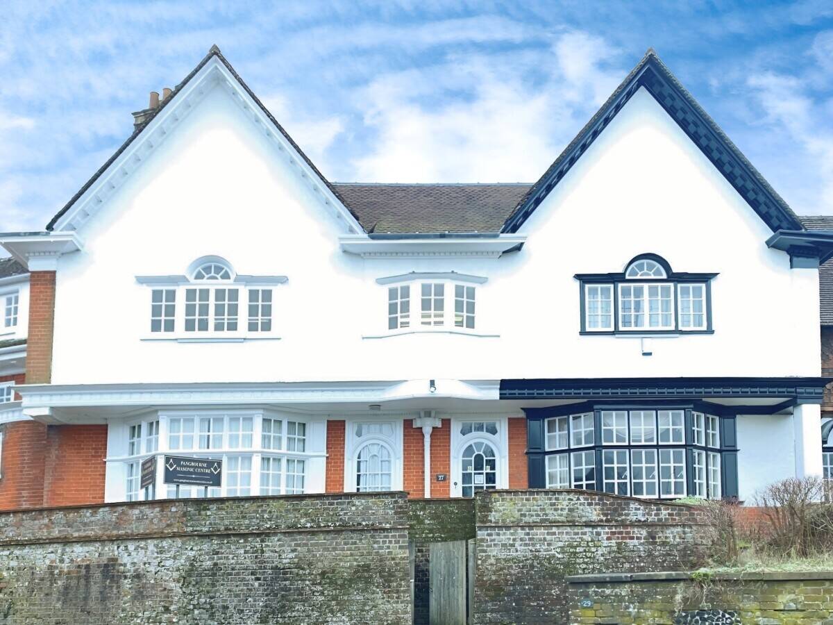 Office To Let - Pangbourne, Berkshire - River Views and 10 Parking Spaces Photo 4