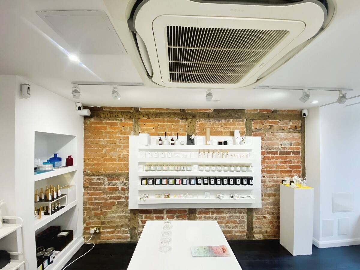 Commercial Premises To Let over three levels in Church Road, Caversham - 1000 sq. ft - DR1635 Photo 4