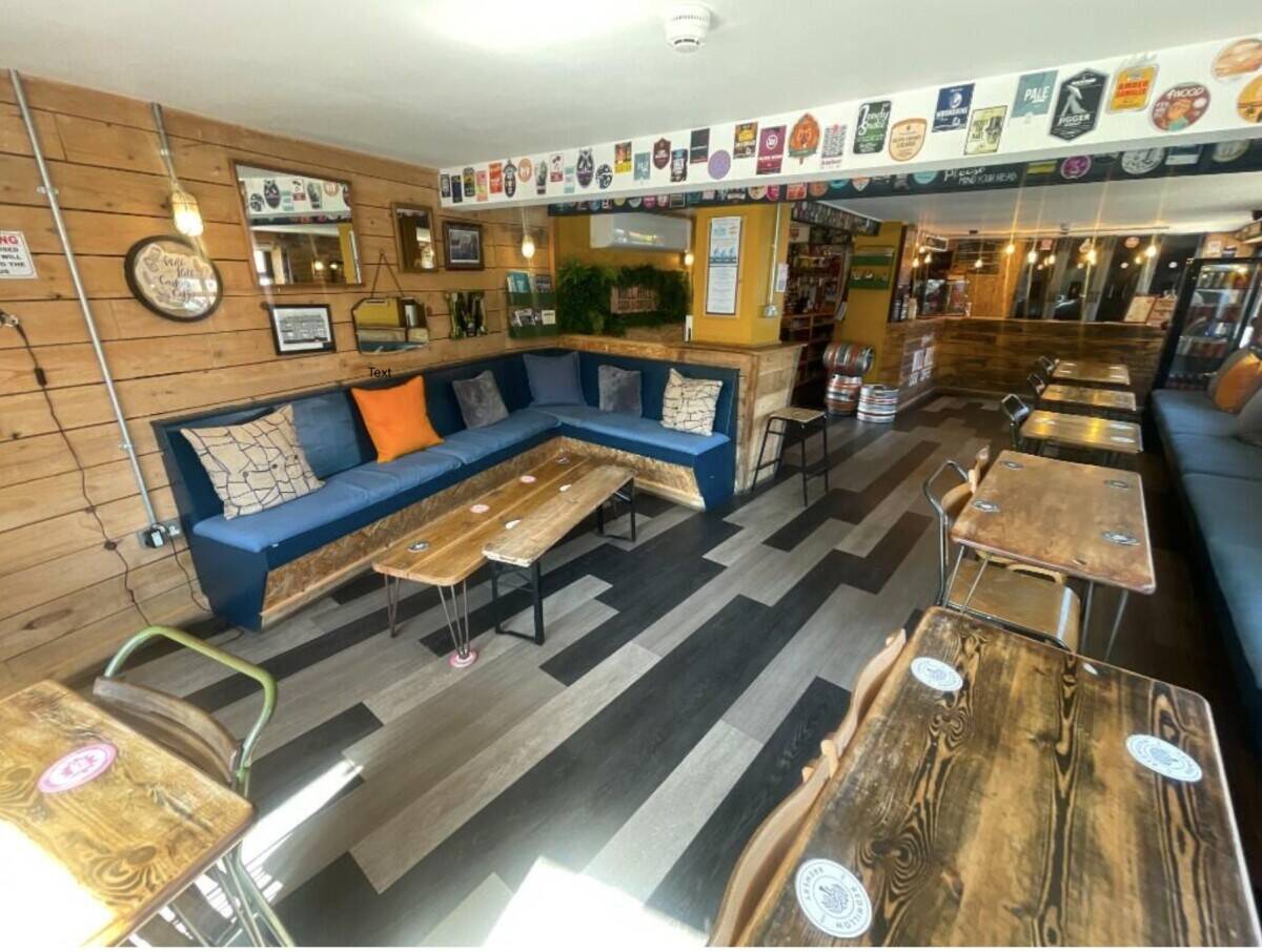 Freehold Award-Winning Micropub and Coffee House with Residential Investment in Leicester Photo 3