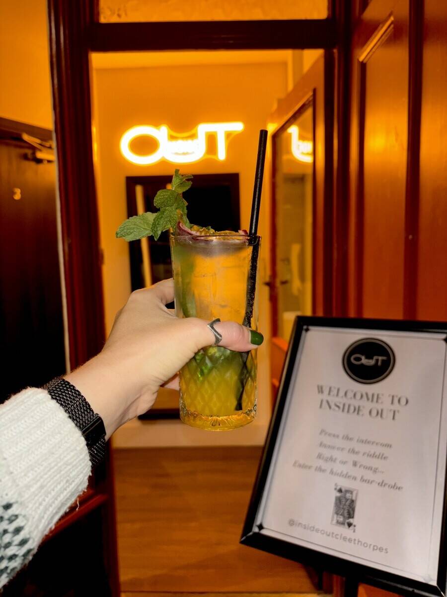 Prime Multi-use Hospitality Venue in Grimsby Lincolnshire, Fully Licensed and Fully Equipped Photo 3
