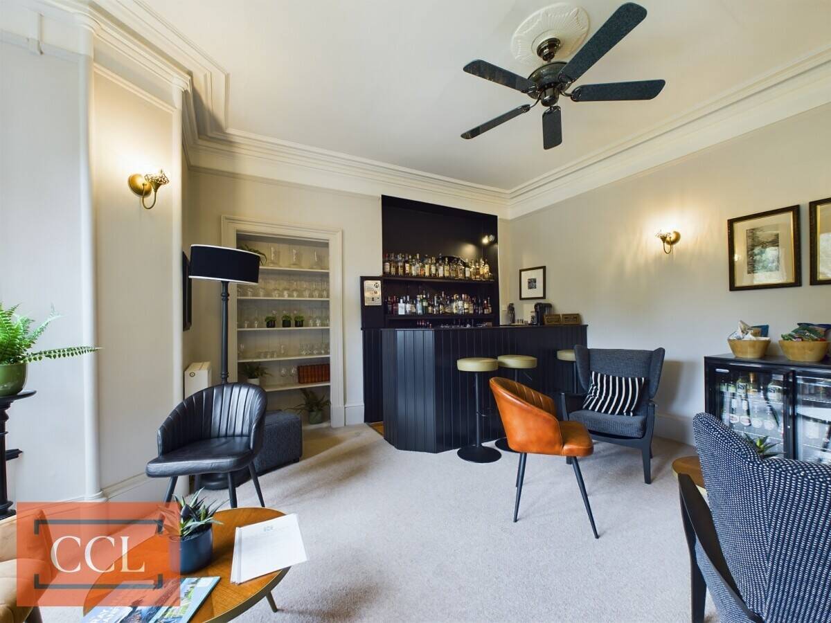 Substantial Victorian Manor Guest House in Forres Moray - A Vibrant Business Opportunity Photo 3