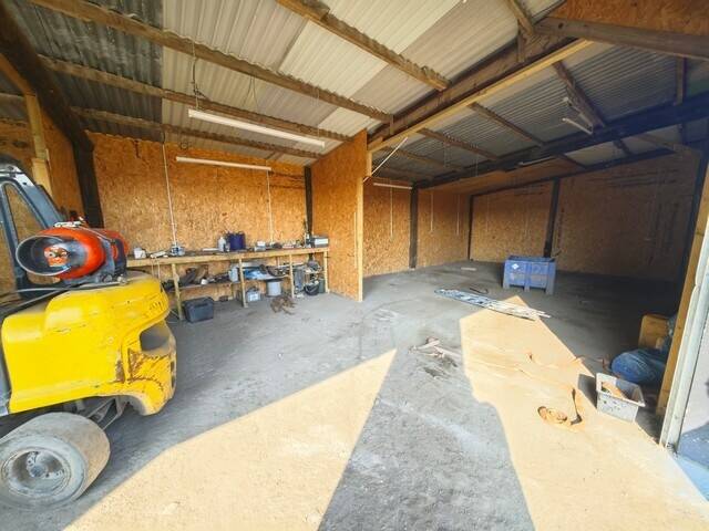 INDUSTRIAL UNITS / STORAGE / WAREHOUSE FROM 800 SQ FT to 1,575 SQ FT PRICE: FROM £1,000 PCM TO LET Photo 3