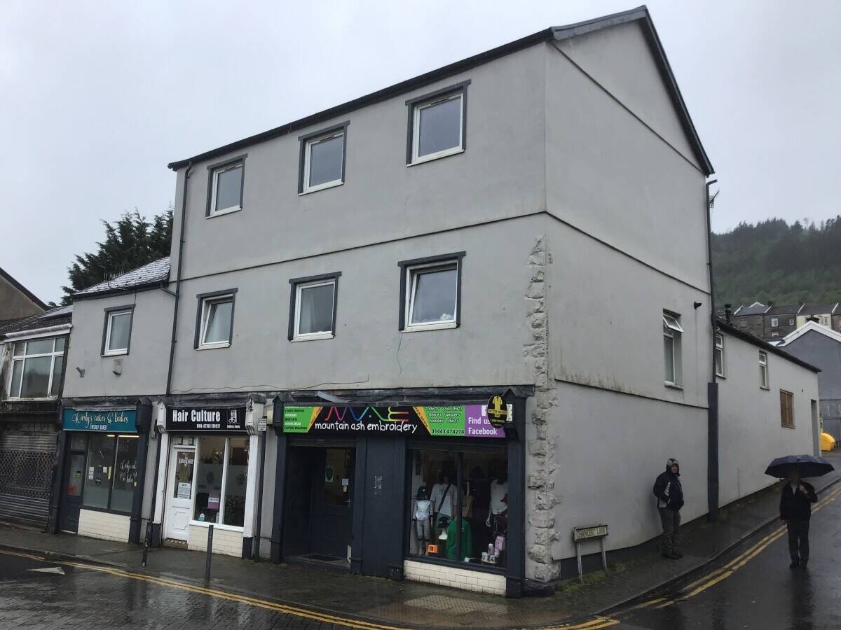 Two Prominent Mixed-Use Investment Properties in South Wales Valley Town Photo 3