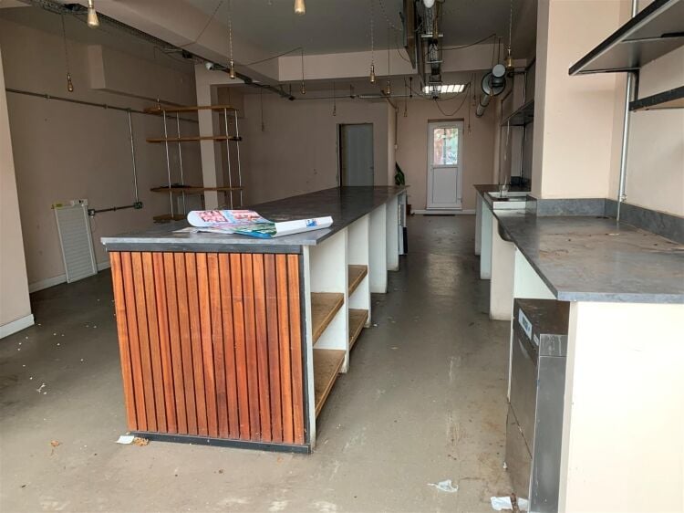 Ground floor retail unit of approximately 750 sq ft of versatile space, situated in a prime location on gloucester road, bishopston. the property feat Photo 3