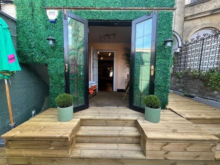 Prime Restaurant and Bar Lease Opportunity on Bristol's Whiteladies Road Photo 3