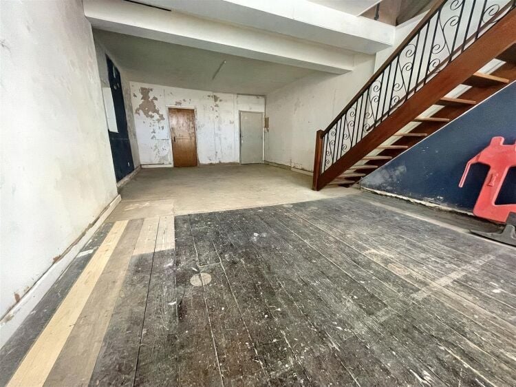 Bristol Office Building with Conversion Potential and Stunning Views for Sale Photo 3