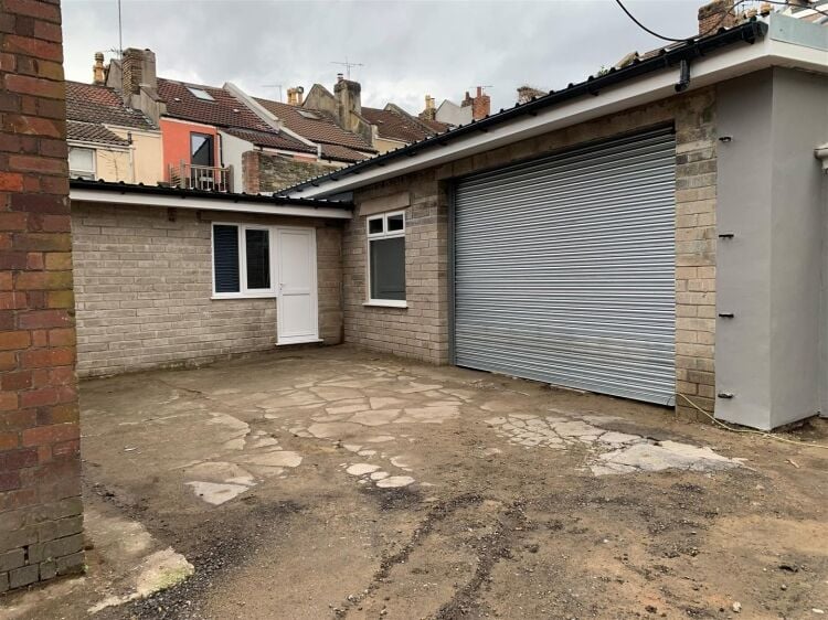 Three Centrally Located Workshops Available for Rent in Easton, Bristol Photo 3