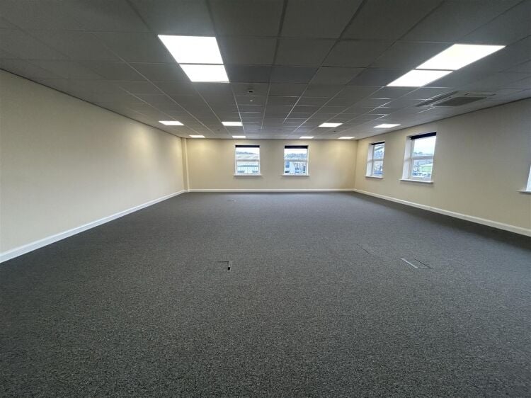 Modern First Floor Offices with Parking in Portishead Available for Rent Photo 3