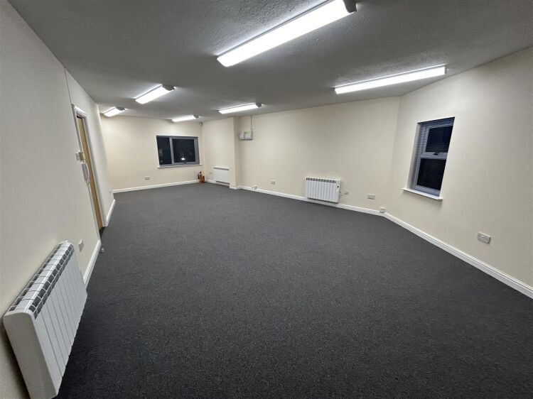 Secure, Centrally Located Office Space for Rent with Parking in Bristol Photo 3