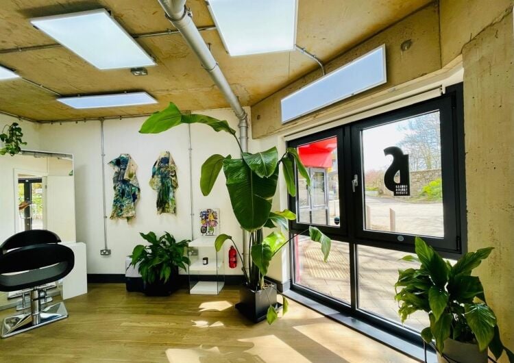Modern Ground Floor Unit with Retail Frontage Available for Rent in Bristol Photo 3