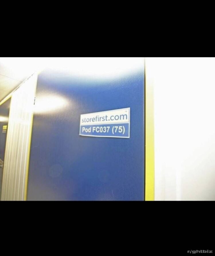 Prime Commercial Property with Spacious Storage Units, Ample Parking in Nottingham NG17 Photo 3