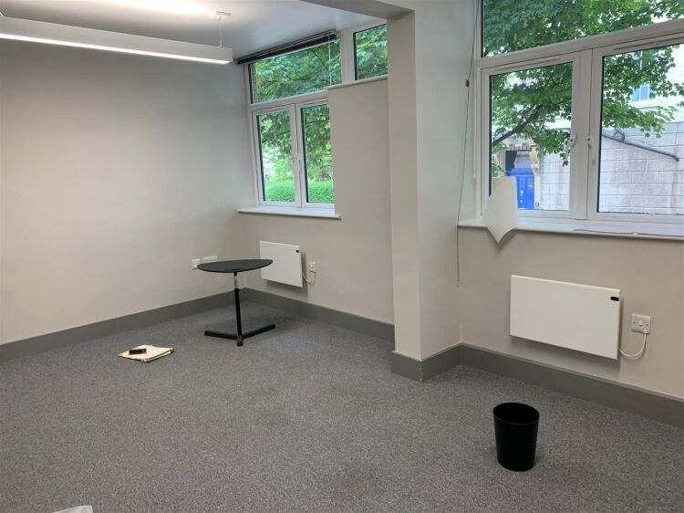 Rent Modern, Well-Presented Office Spaces in Desirable Clifton Village, Bristol Photo 3