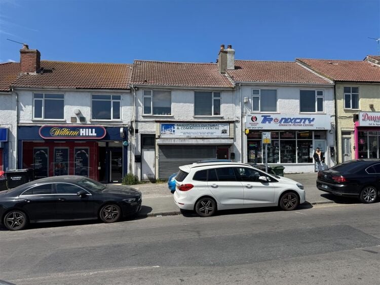 Ground floor retail unit with 508 sq ft of versatile space on busy Filton Avenue for rent Photo 3