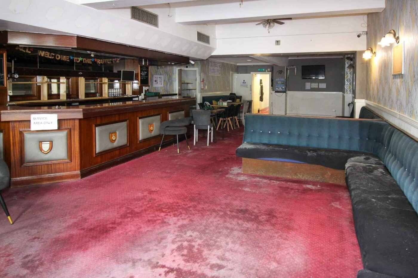 Prime Three-Storey Commercial Property Available in the Heart of Torquay Devon Photo 3