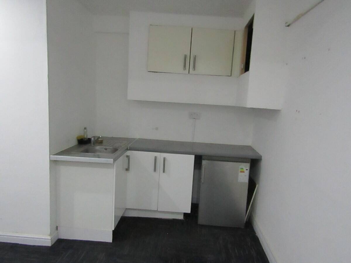 Ground Floor Shop with Garage To Let in Blackburn Photo 3
