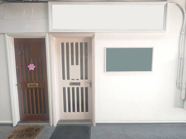 Former Clothes Shop for Lease in Colchester, Approx. 665 Sq Ft Available for Various Uses Photo 3