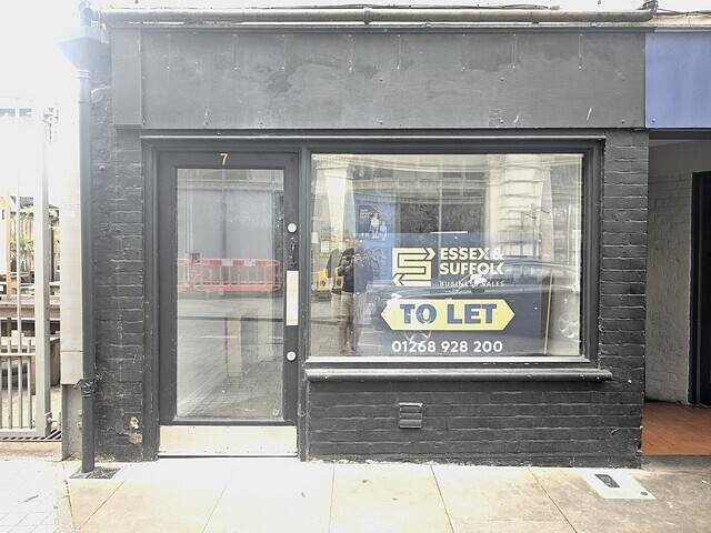 E-CLASS RETAIL SHOP TO LET approx. 279 SQ FT PRICE: £6,000 PER ANNUM TO LET – LEASEHOLD - IPSWICH Photo 3