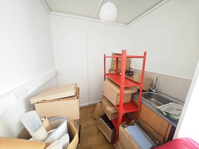 HIGH STREET SHOP OR OFFICE approx. 223 SQ FT PRICE: £5,100 PER ANNUM TO LET - LEASEHOLD - WIVENHOE Photo 3