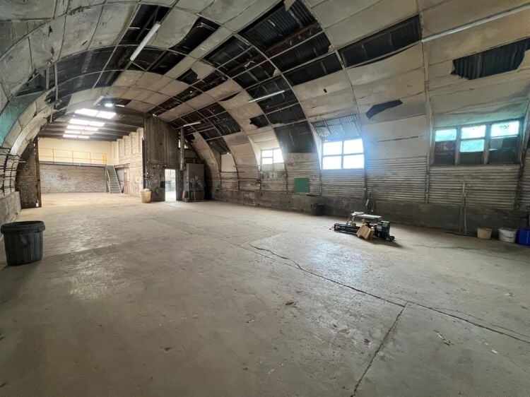 Former vehicle repair garage with workshops and offices in Avonmouth, Bristol Photo 3