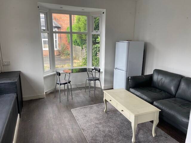 Commercial Property To Let Kings Heath Birmingham Photo 4
