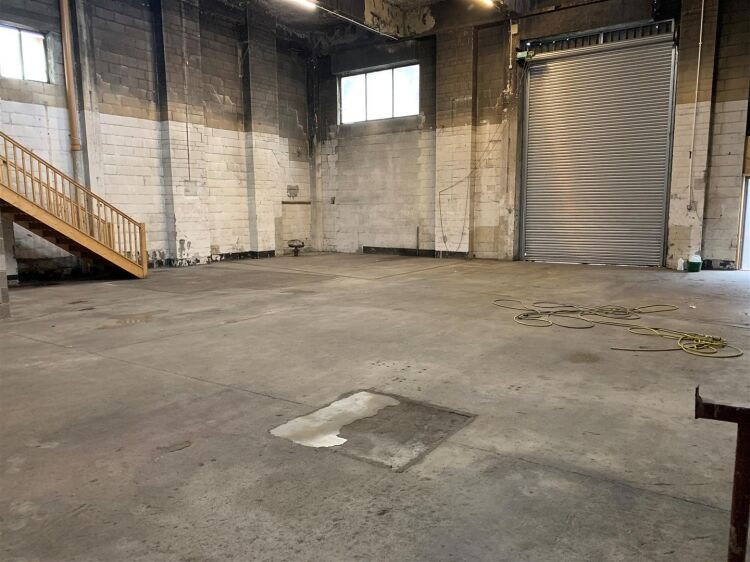 Industrial unit for sale in Bristol's Printworks Development with parking and 3-Phase electricity Photo 3