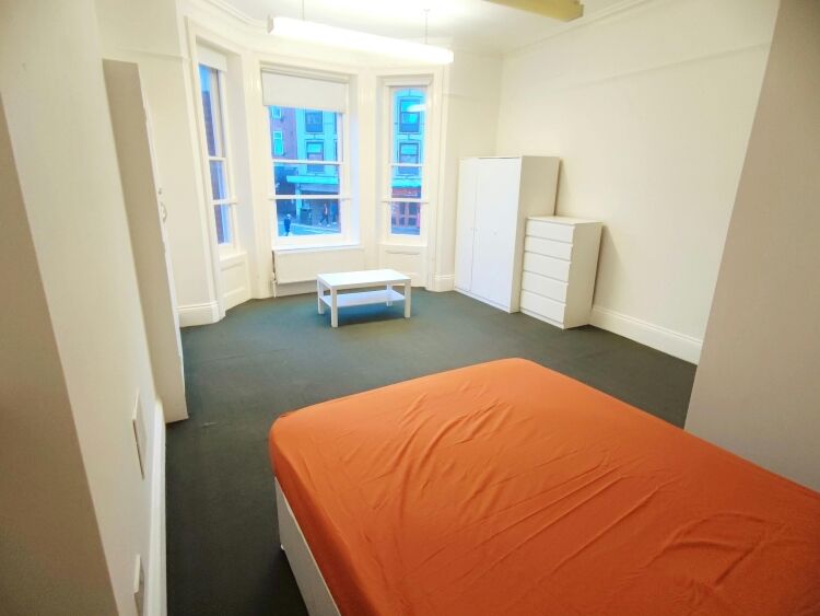 17 Unit HMO for Sale in Bournemouth Town Centre with Parking and Development Potential Photo 3
