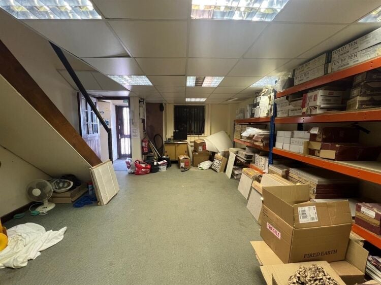 Light industrial unit for sale in Bedminster, Bristol with workshop, office, and storage space Photo 3