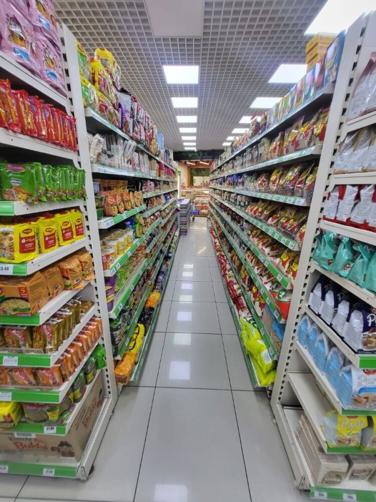 A rare opportunity to acquire a thriving supermarket business with premium fit-out and strong freehold investment potential. Photo 3