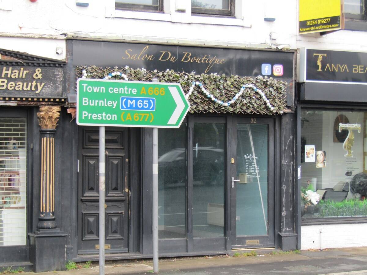 Prominent Main Road Shop To Rent - Blackburn Photo 3