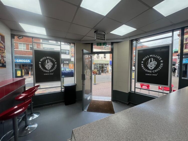 Tenanted ground floor takeaway for sale in Bedminster Bristol with a 10-year lease Photo 3