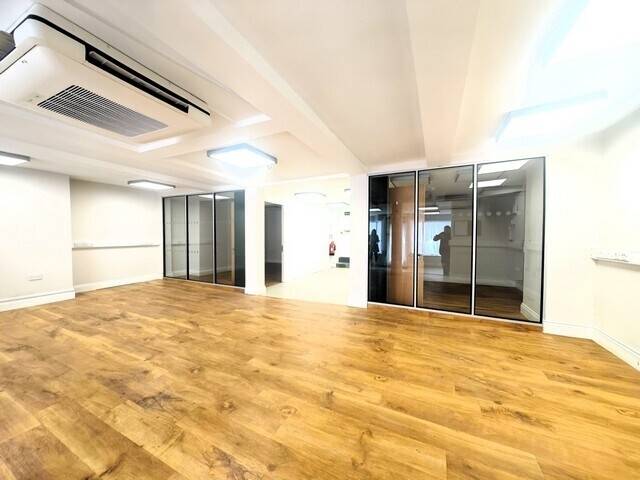 E-CLASS SHOP TO LET approx. 1,550 SQ. FT. PRICE: £18,500 PER ANNUM – LEASEHOLD LOCATION – COLCHESTER Photo 3