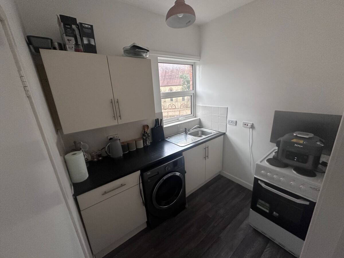 Block of 4 self-contained flats for sale in Gloucester city centre with redevelopment potential Photo 3