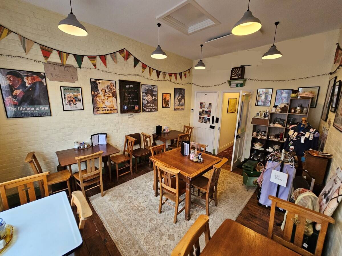 Two-storey A3 licensed café premises for sale in Ramsgate, Kent Photo 3