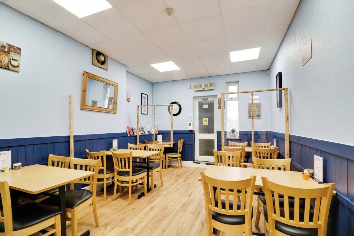 Coffee Shop and Sandwich Bar for Sale in Ipswich, Suffolk Photo 3