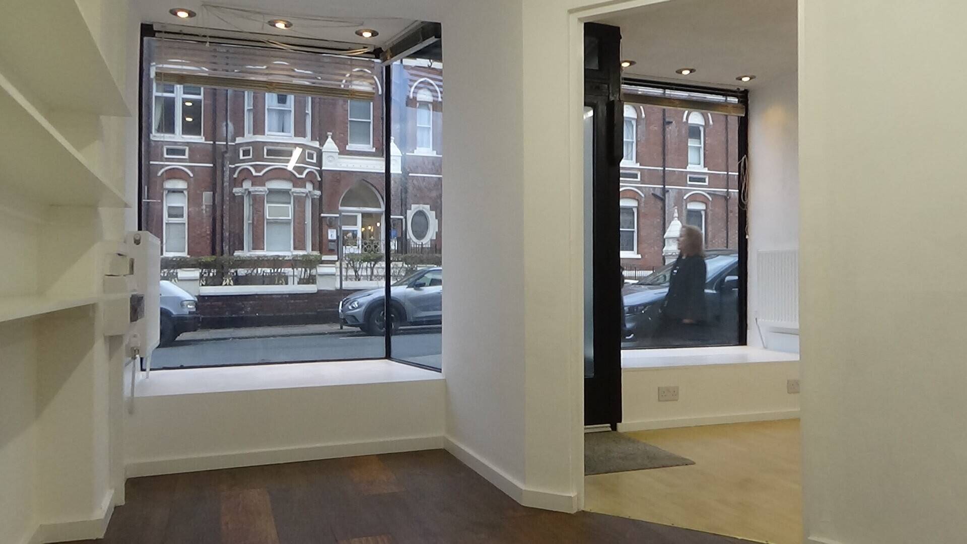Ground Floor Retail or Office Space Available in Southport Merseyside Photo 3