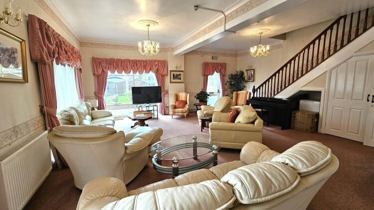 27 Room HMO for Sale in Southampton, Hampshire with Occupancy and Growth Potential Photo 3