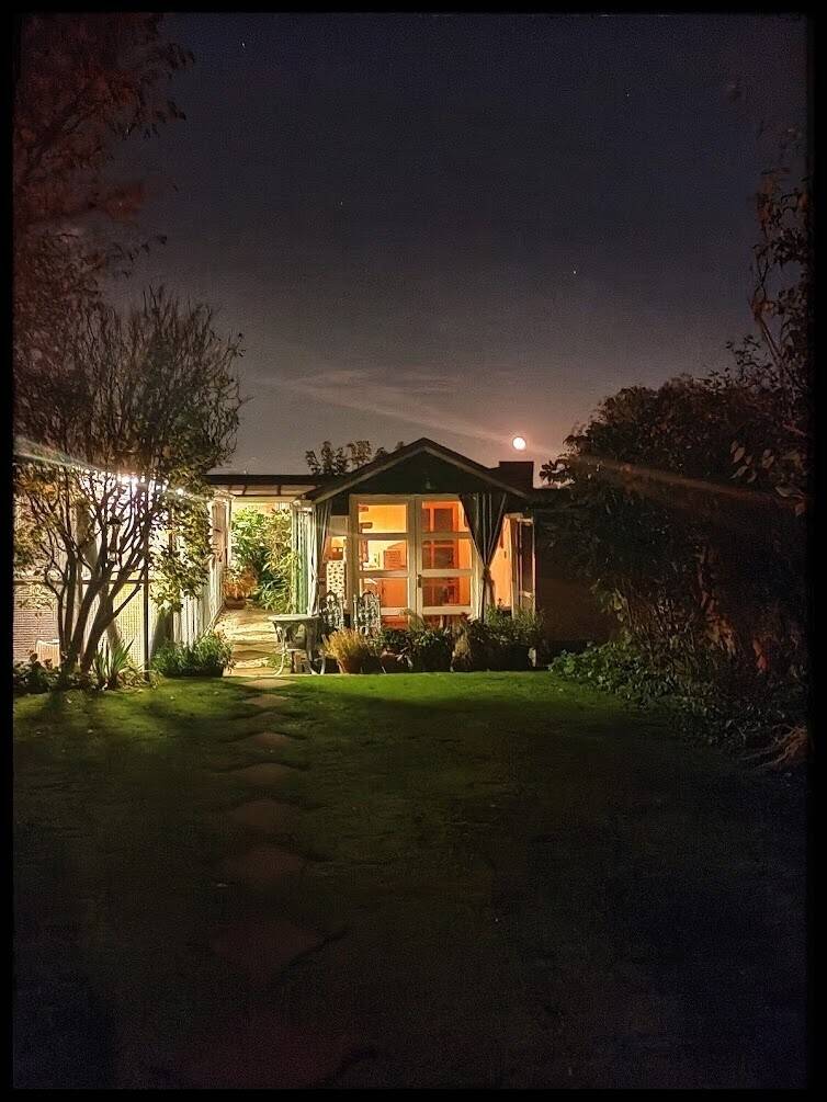 Cattery and Home for Sale in Tipton, West Midlands with Spacious Living Quarters Photo 3