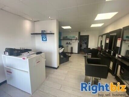 Prime Location Freehold Hair Salon with Expansion Potential in Bo'ness, Falkirk Photo 3