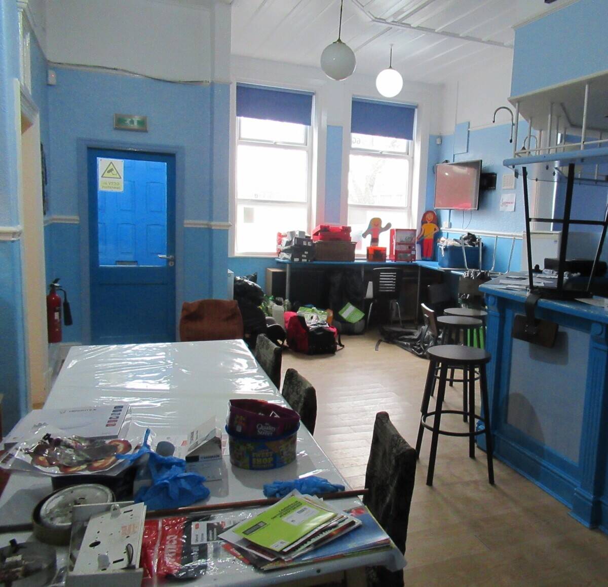 Large Commercial Premises Former Public House in Blackburn Lancashire Photo 3