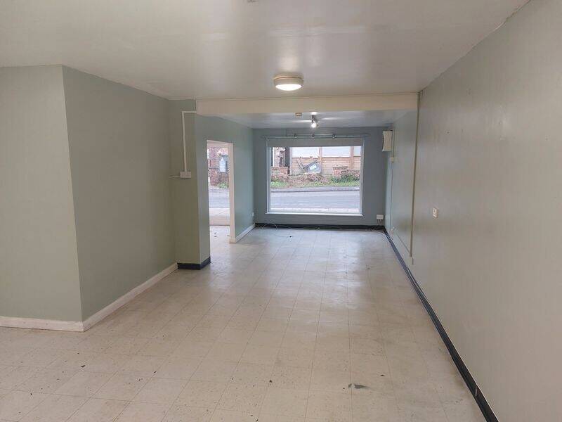 Wyre Court, Haxby, York. Retail Unit TO LET byway of sub lease from the Post Office Photo 3