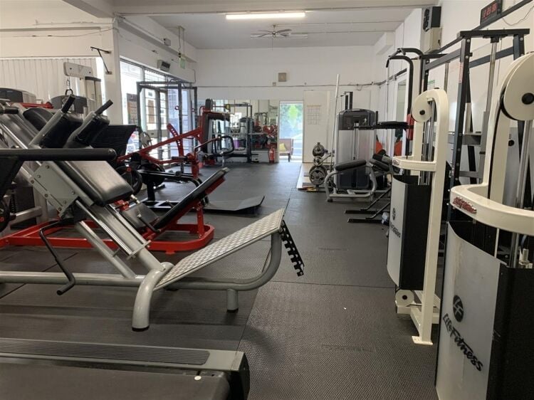 Former gym for sale in Bristol, 3,300 sq ft on Brislington Hill, ideal for various uses. Photo 3