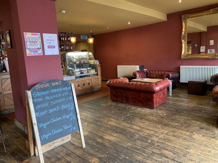 Fully Fitted Restaurant for Sale in Bristol with 2,040 sq ft and Outdoor Seating Photo 3