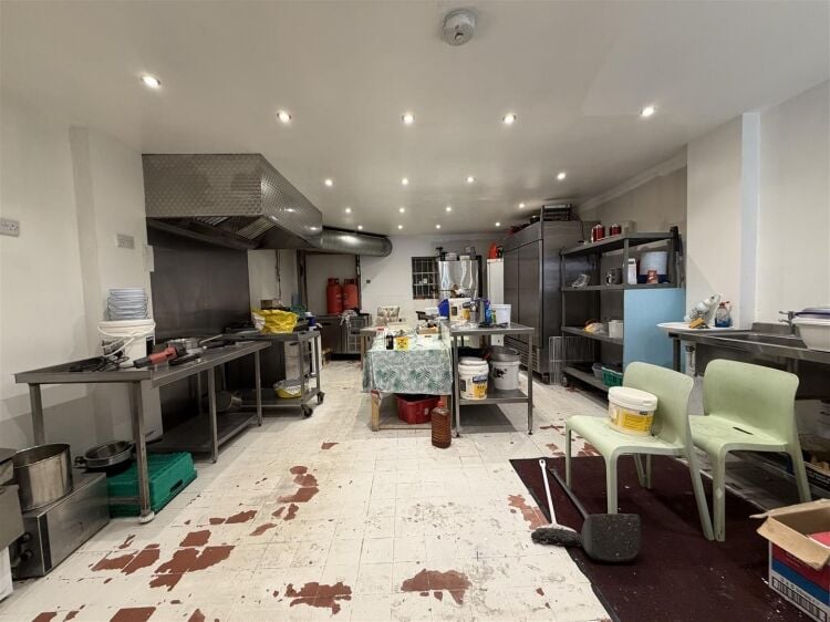 Mid-terrace retail unit for sale in Southmead, Bristol with 1,203 sq ft of adaptable space Photo 3