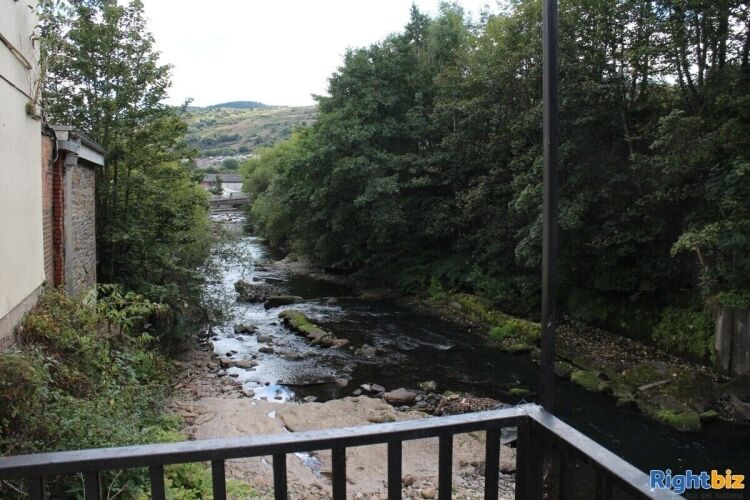 Riverside Bar & Restaurant with Terrace in Porth Town Centre for Public Auction Sale Photo 3
