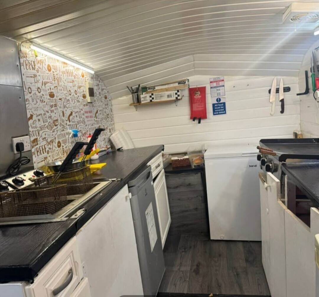 Fully Equipped Food Trailer for Sale in North London Photo 3