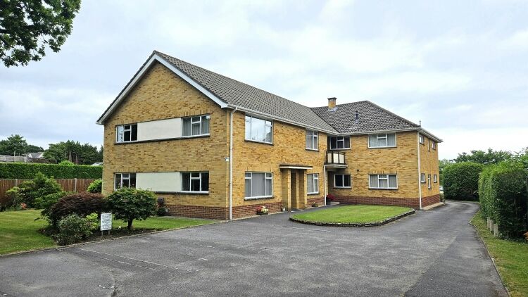 14 Purpose Built Flats on 0.62 Acre Site in Ferndown Dorset Photo 3